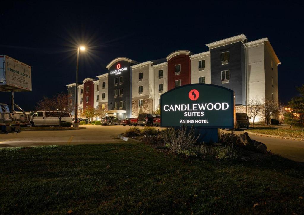 Candlewood Suites Saint Joseph By Ihg Eksteriør bilde