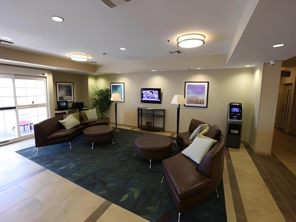 Candlewood Suites Saint Joseph By Ihg Eksteriør bilde