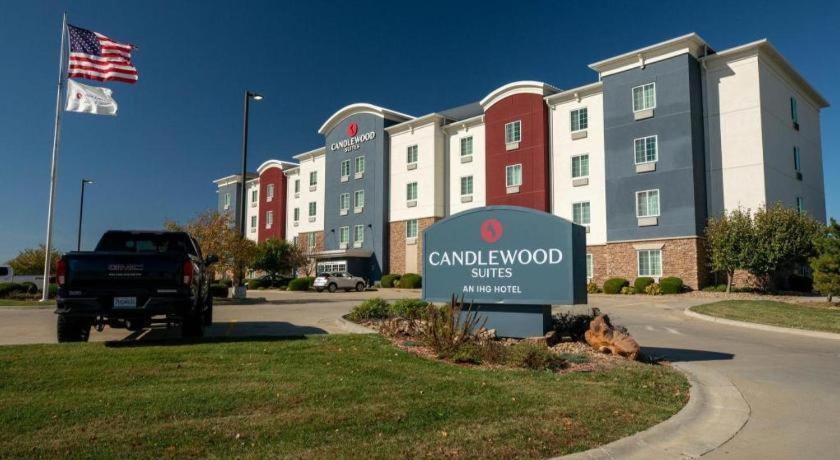Candlewood Suites Saint Joseph By Ihg Eksteriør bilde