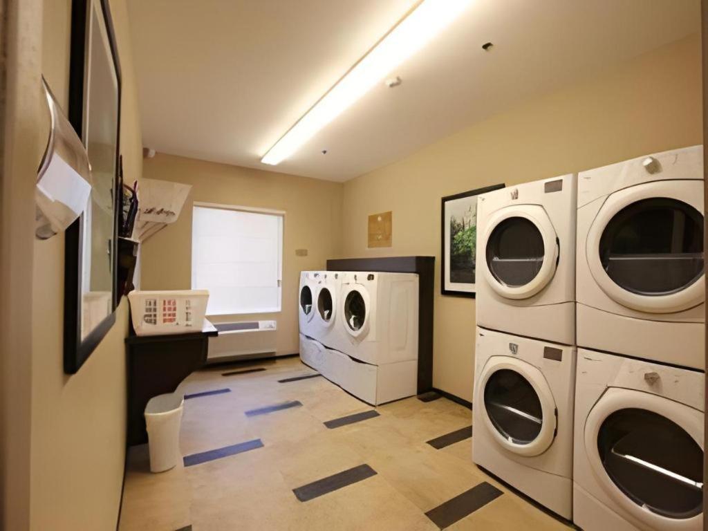 Candlewood Suites Saint Joseph By Ihg Eksteriør bilde
